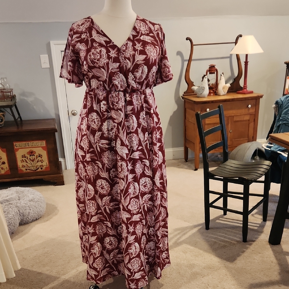 BloomChic Dark Red Floral Maxi Dress